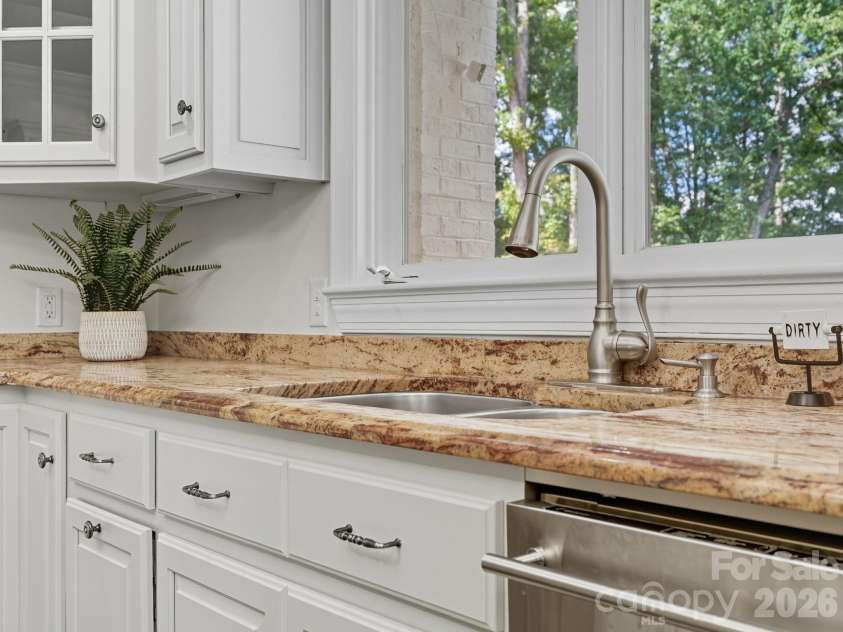 1001 Berwick Court, Marvin, NC 28173.  MLS# CAR4299437, YatesRealty ID 20931. 