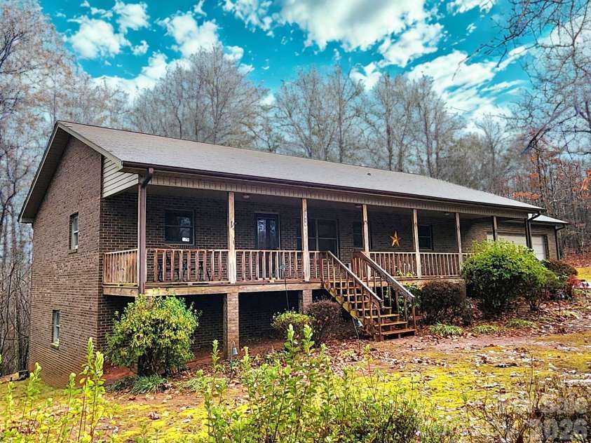 2919 Teton Drive, Newton, NC 28658.  MLS# CAR4334516, YatesRealty ID 20931. 