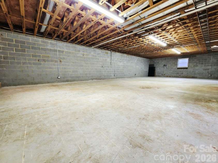2919 Teton Drive, Newton, NC 28658.  MLS# CAR4334516, YatesRealty ID 20931. 