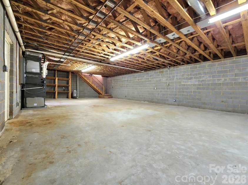 2919 Teton Drive, Newton, NC 28658.  MLS# CAR4334516, YatesRealty ID 20931. 