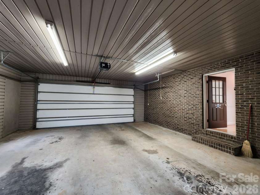 2919 Teton Drive, Newton, NC 28658.  MLS# CAR4334516, YatesRealty ID 20931. 