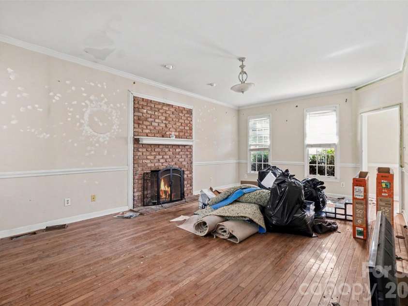 1504 Plantation Trail, Gastonia, NC 28056.  MLS# CAR4378157, YatesRealty ID 20932. 
