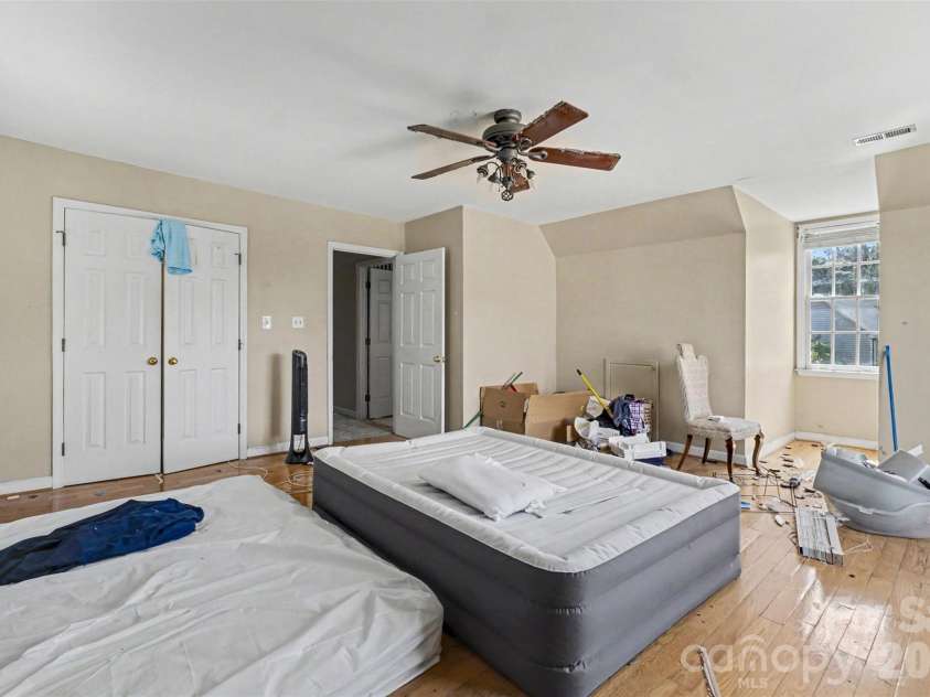 1504 Plantation Trail, Gastonia, NC 28056.  MLS# CAR4378157, YatesRealty ID 20932. 