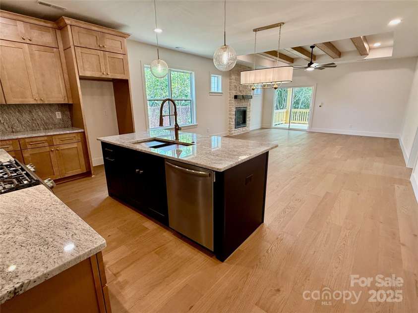 1721 S New Hope Road, Gastonia, NC 28054.  MLS# CAR4267967, YatesRealty ID 20932. 