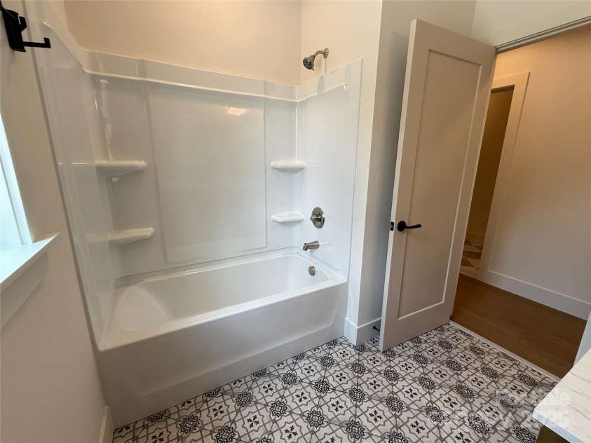 1721 S New Hope Road, Gastonia, NC 28054.  MLS# CAR4267967, YatesRealty ID 20932. 