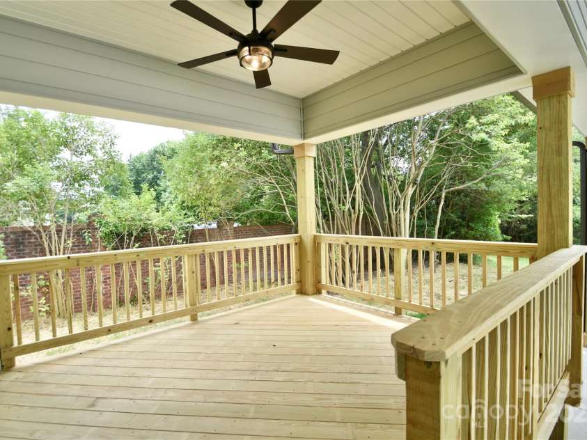 1721 S New Hope Road, Gastonia, NC 28054.  MLS# CAR4267967, YatesRealty ID 20932. 