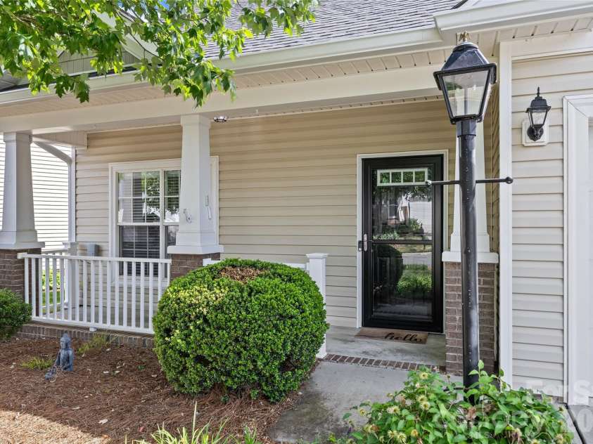 1263 Curry Way, Matthews, NC 28104.  MLS# CAR4378848, YatesRealty ID 20933. 