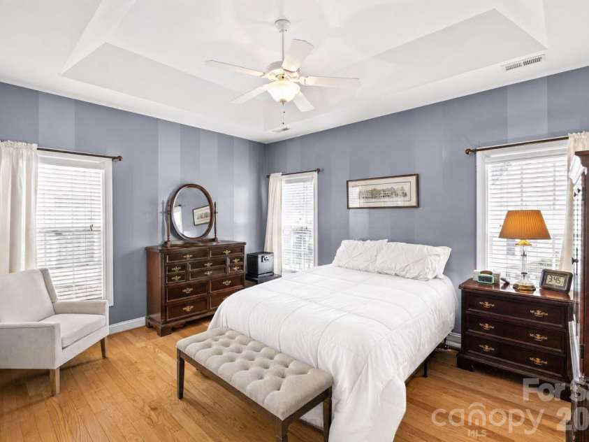 1263 Curry Way, Matthews, NC 28104.  MLS# CAR4378848, YatesRealty ID 20933. 