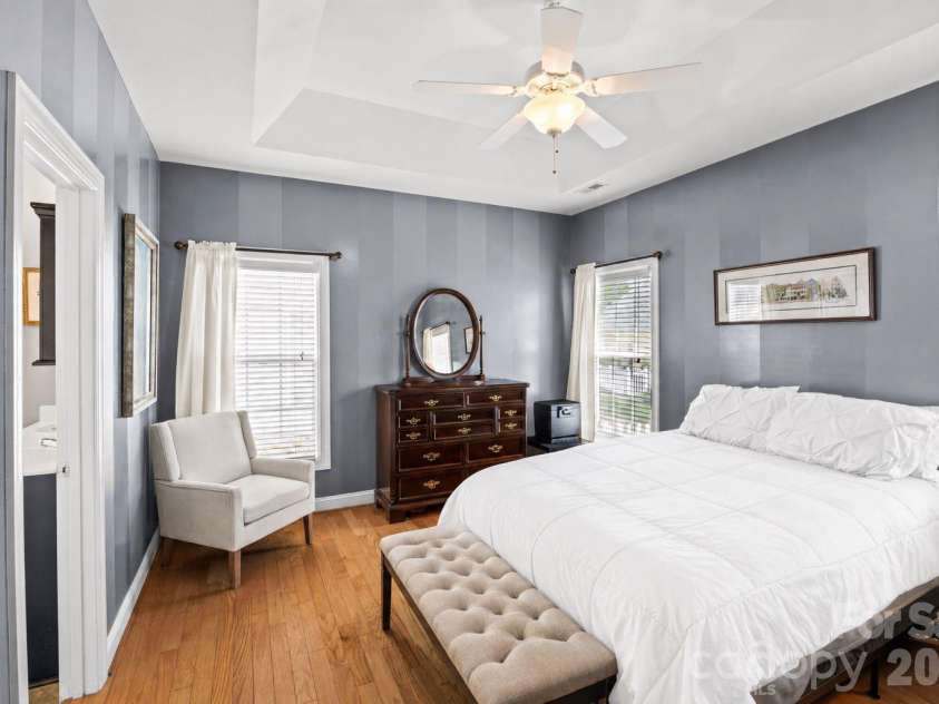 1263 Curry Way, Matthews, NC 28104.  MLS# CAR4378848, YatesRealty ID 20933. 