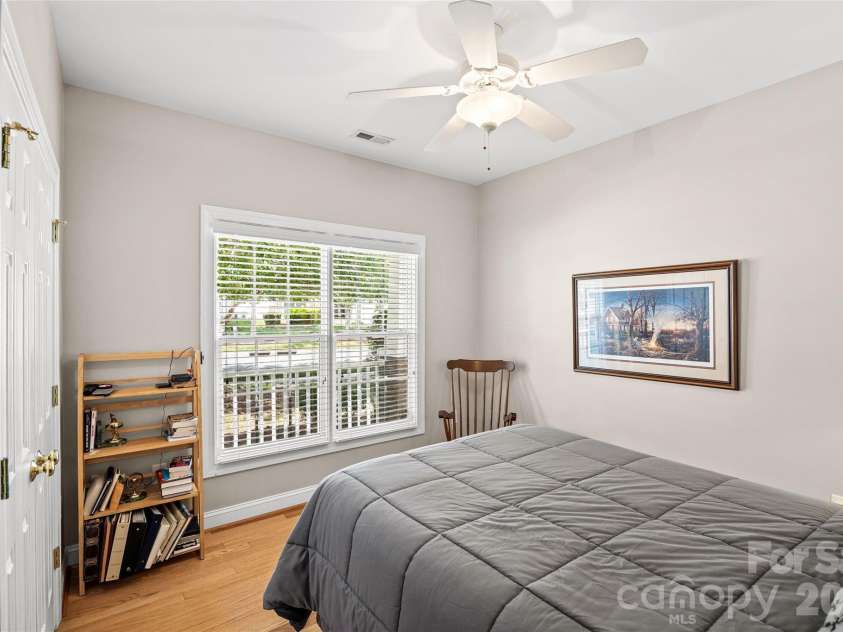 1263 Curry Way, Matthews, NC 28104.  MLS# CAR4378848, YatesRealty ID 20933. 