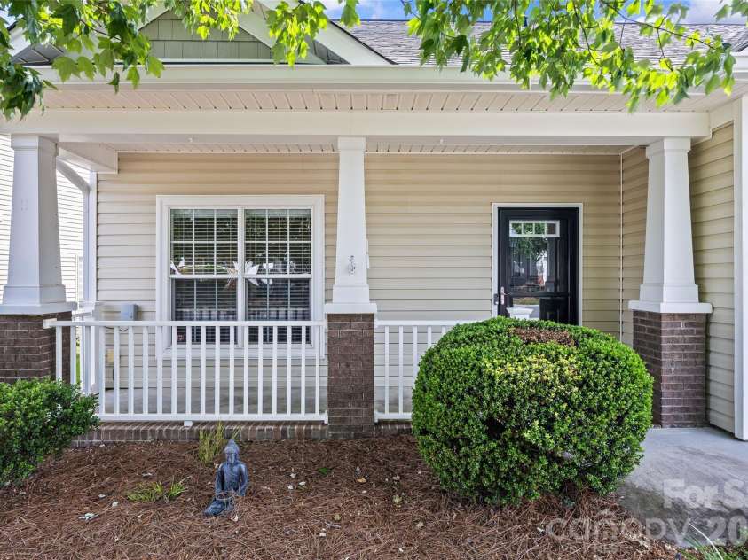 1263 Curry Way, Matthews, NC 28104.  MLS# CAR4378848, YatesRealty ID 20933. 