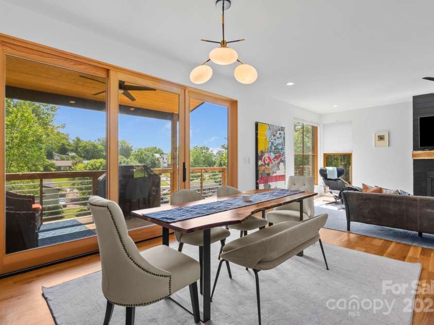 20 Malvern Walk, Asheville, NC 28806.  MLS# CAR4269584, YatesRealty ID 20933. 