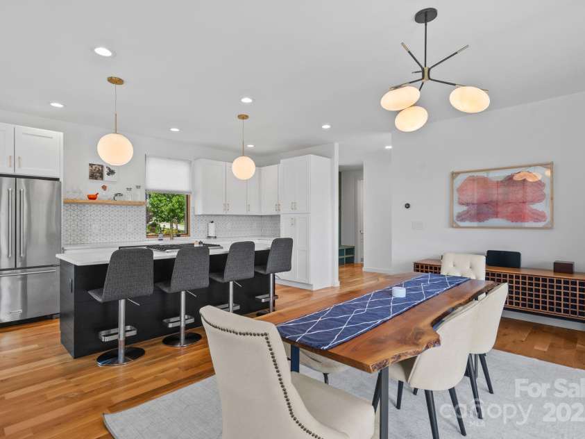 20 Malvern Walk, Asheville, NC 28806.  MLS# CAR4321807, YatesRealty ID 20933. 