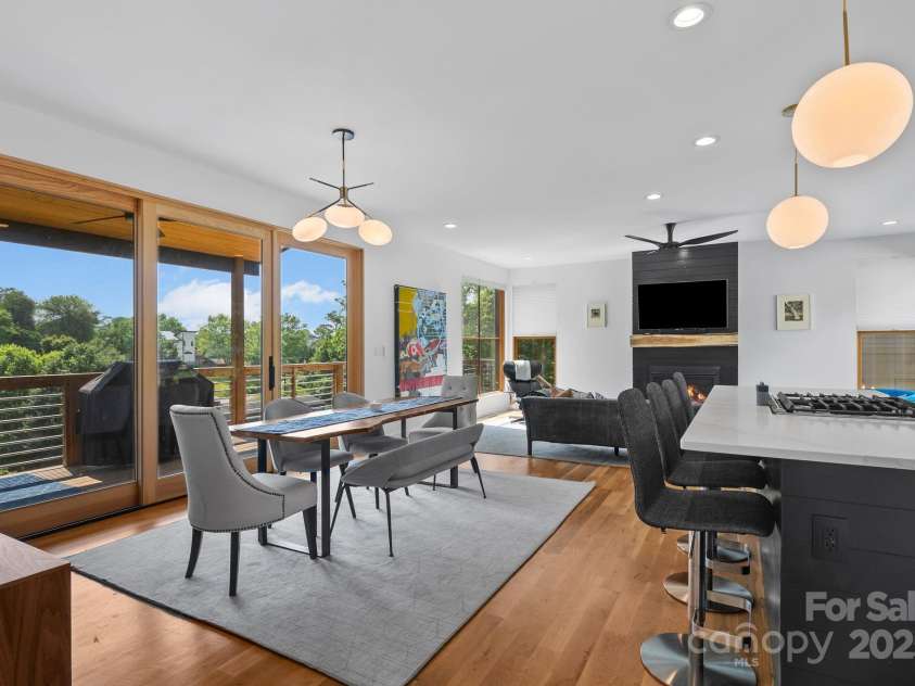 20 Malvern Walk, Asheville, NC 28806.  MLS# CAR4321807, YatesRealty ID 20933. 