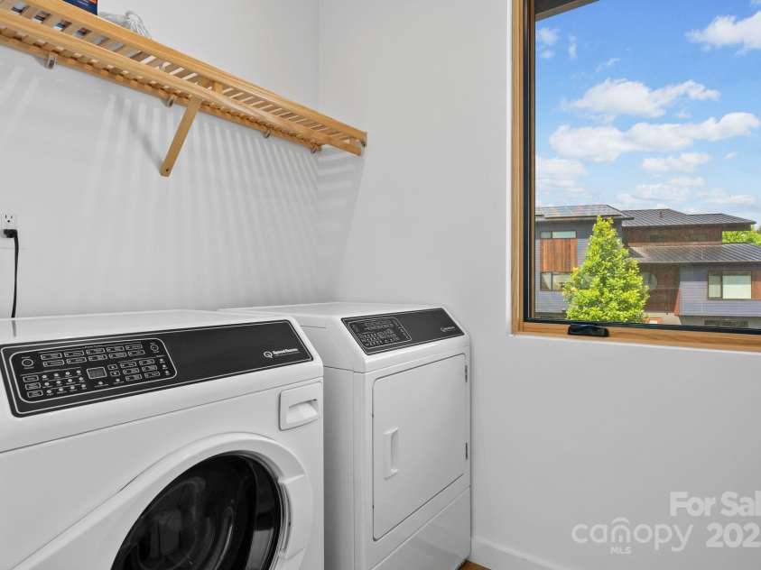 20 Malvern Walk, Asheville, NC 28806.  MLS# CAR4321807, YatesRealty ID 20933. 