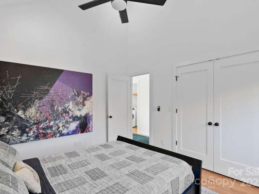 20 Malvern Walk, Asheville, NC 28806.  MLS# CAR4321807, YatesRealty ID 20933. 