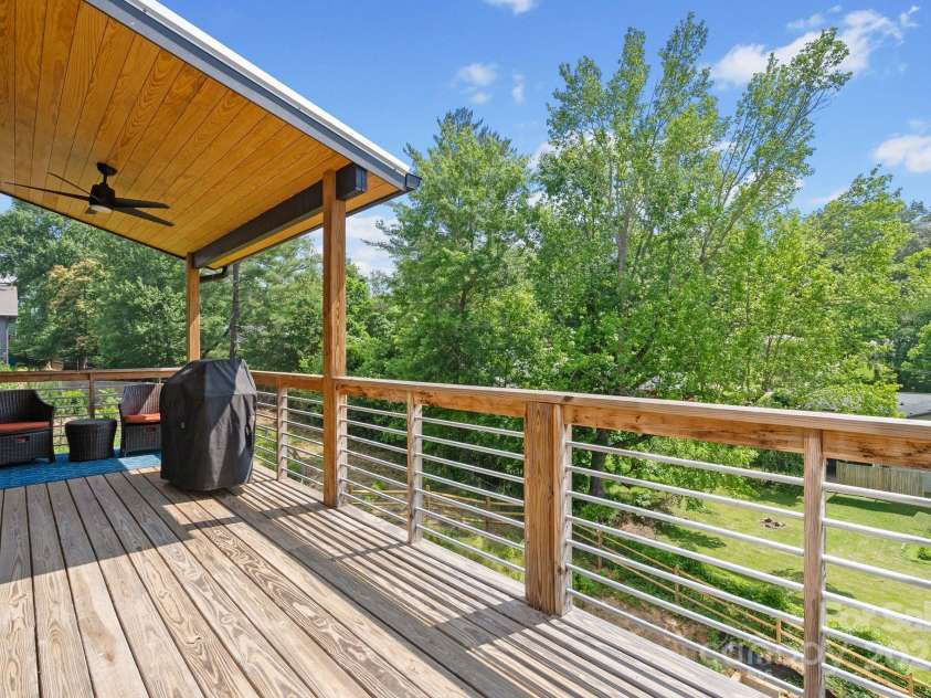 20 Malvern Walk, Asheville, NC 28806.  MLS# CAR4321807, YatesRealty ID 20933. 