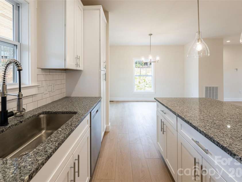 165 Cascade Ridge Road, Fairview, NC 28730.  MLS# CAR4351945, YatesRealty ID 20935. 