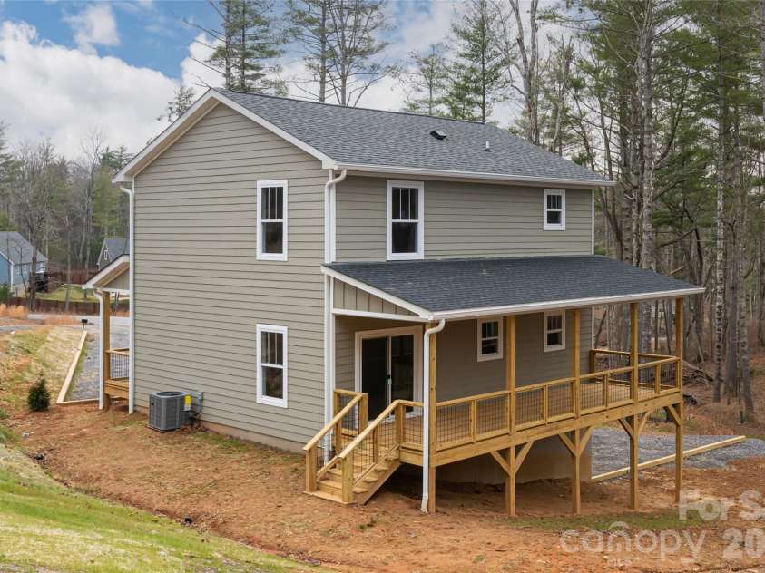 165 Cascade Ridge Road, Fairview, NC 28730.  MLS# CAR4351945, YatesRealty ID 20935. 