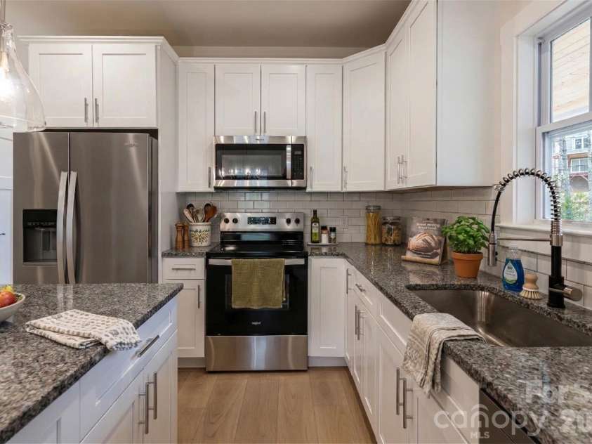 165 Cascade Ridge Road, Fairview, NC 28730.  MLS# CAR4351945, YatesRealty ID 20935. 