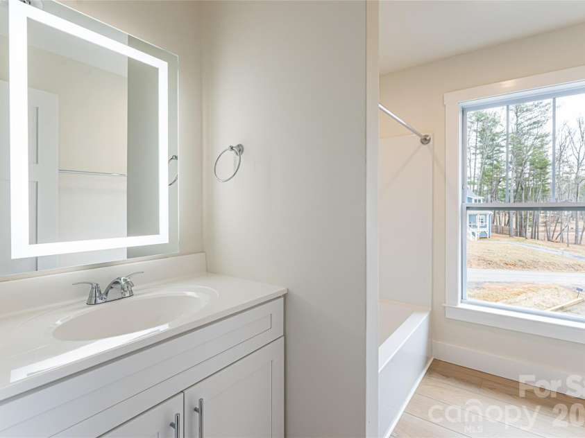 165 Cascade Ridge Road, Fairview, NC 28730.  MLS# CAR4351945, YatesRealty ID 20935. Guest Bath 2