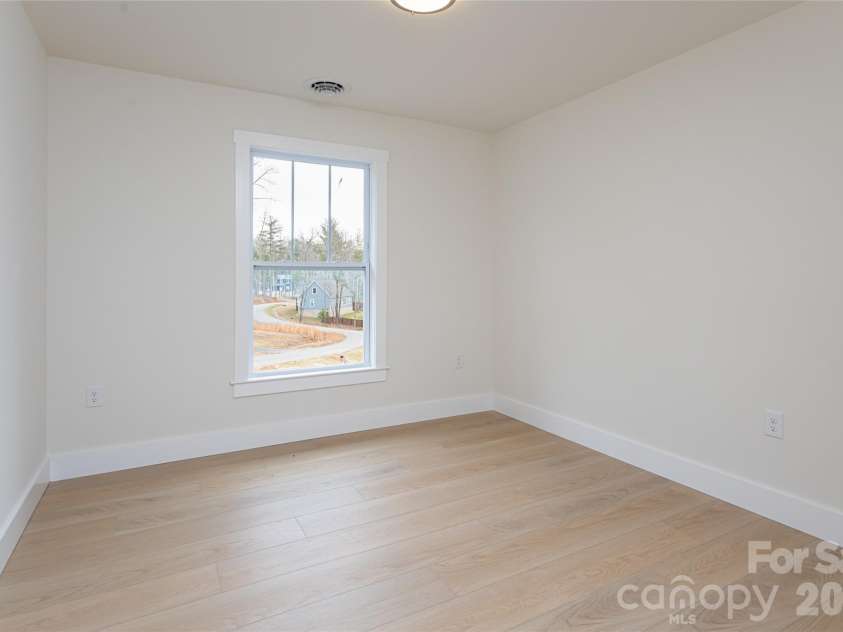 165 Cascade Ridge Road, Fairview, NC 28730.  MLS# CAR4351945, YatesRealty ID 20935. Guest Bedroom 3