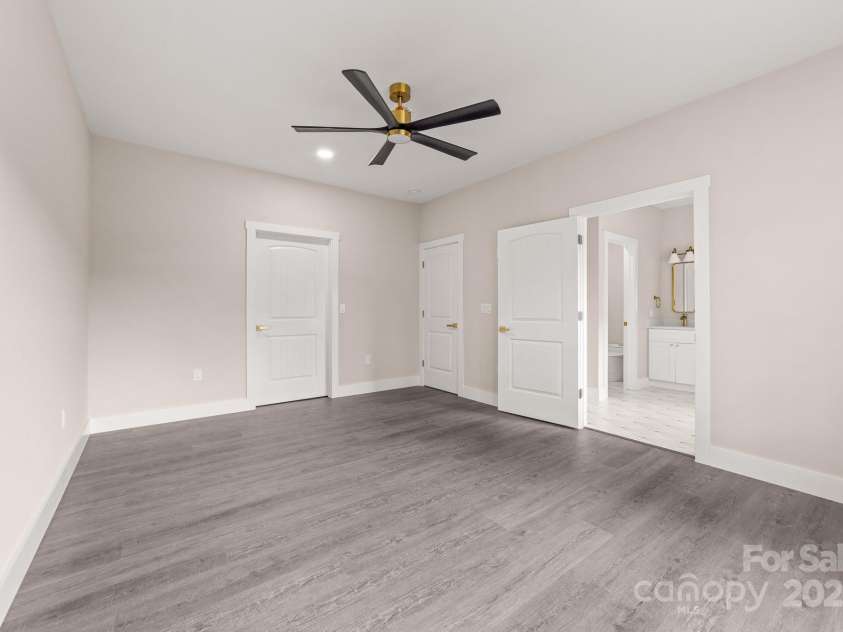 1471 Marshbrooke Lane, Catawba, NC 28609.  MLS# CAR4269162, YatesRealty ID 20936. 