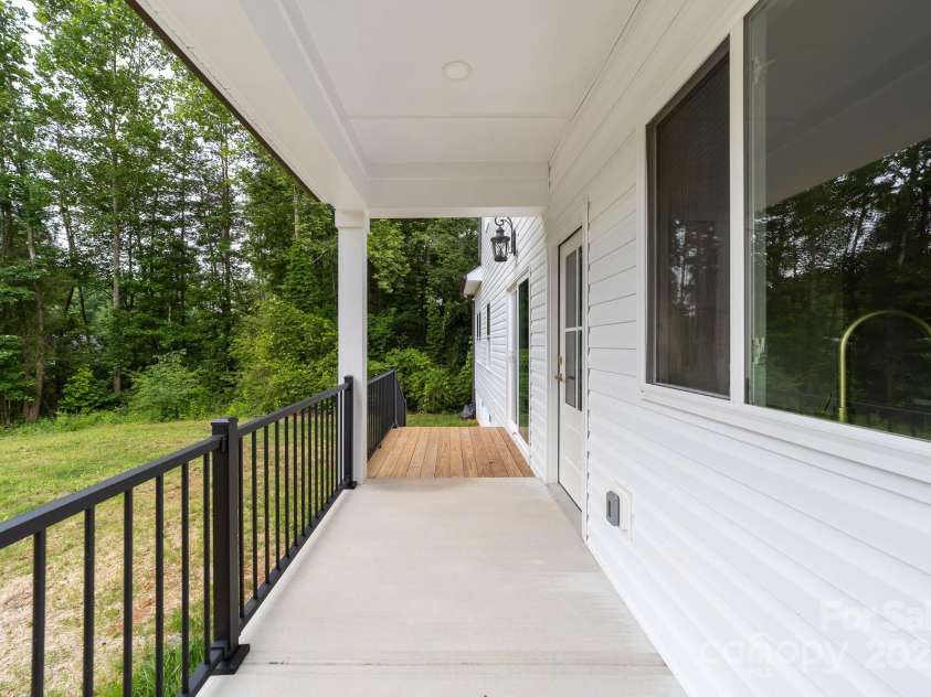 1471 Marshbrooke Lane, Catawba, NC 28609.  MLS# CAR4269162, YatesRealty ID 20936. 