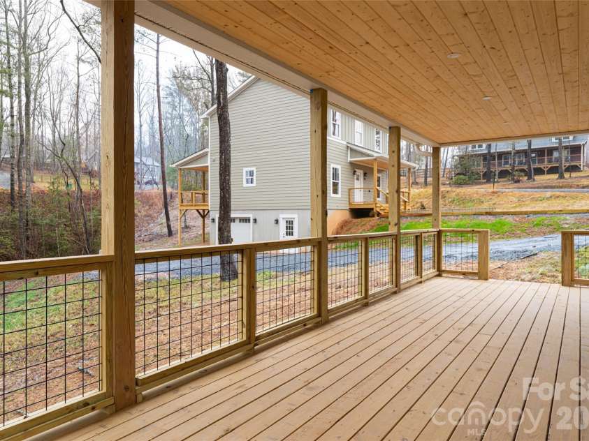 169 Cascade Ridge Road, Fairview, NC 28730.  MLS# CAR4351388, YatesRealty ID 20936. 