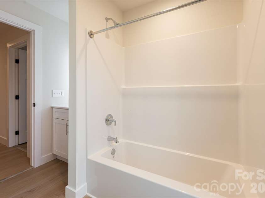 169 Cascade Ridge Road, Fairview, NC 28730.  MLS# CAR4351388, YatesRealty ID 20936. Guest Bath 2 - Upper
