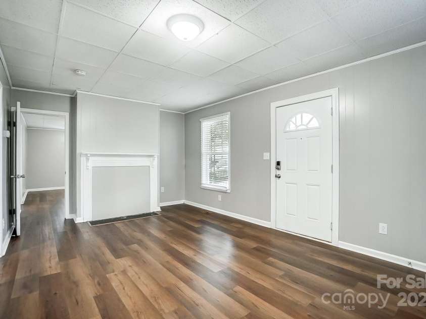 26 Park Drive, Gastonia, NC 28054.  MLS# CAR4238807, YatesRealty ID 20937. 