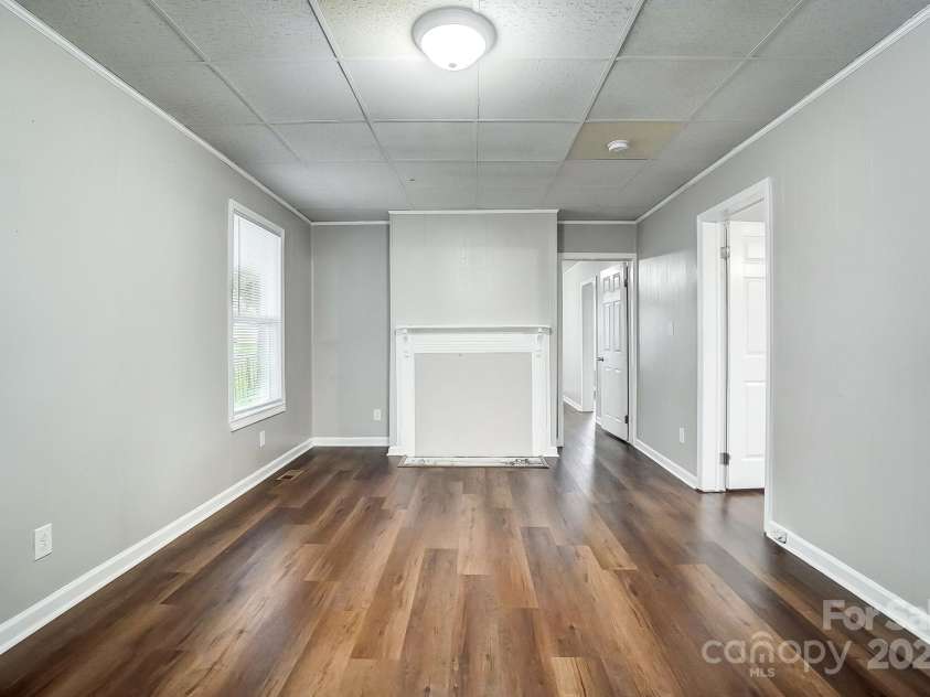 26 Park Drive, Gastonia, NC 28054.  MLS# CAR4238807, YatesRealty ID 20937. 
