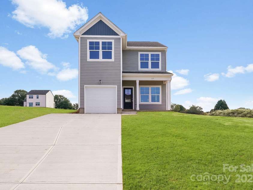 137 Red Cedar Lane, Statesville, NC 28625.  MLS# CAR4309152, YatesRealty ID 20938. 