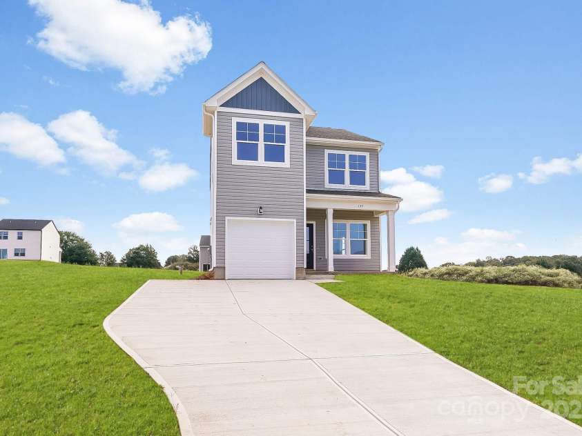 137 Red Cedar Lane, Statesville, NC 28625.  MLS# CAR4309152, YatesRealty ID 20938. 