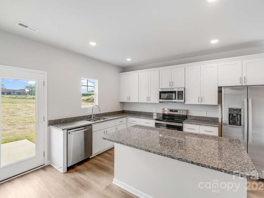137 Red Cedar Lane, Statesville, NC 28625.  MLS# CAR4309152, YatesRealty ID 20938. 