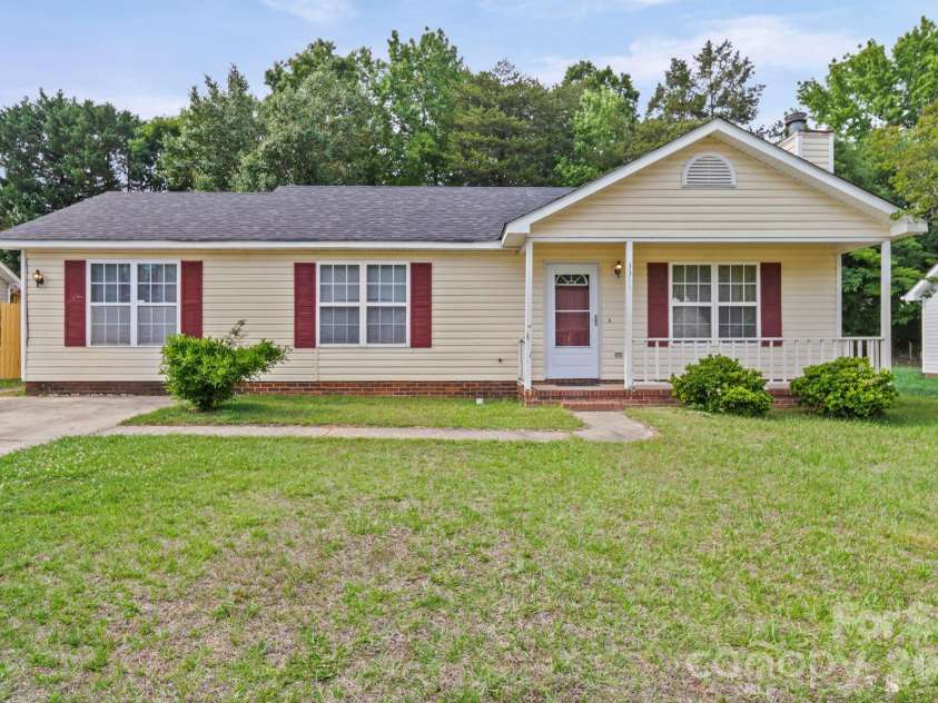 3311 Atlas Drive, Charlotte, NC 28269.  MLS# CAR4376224, YatesRealty ID 20939. 