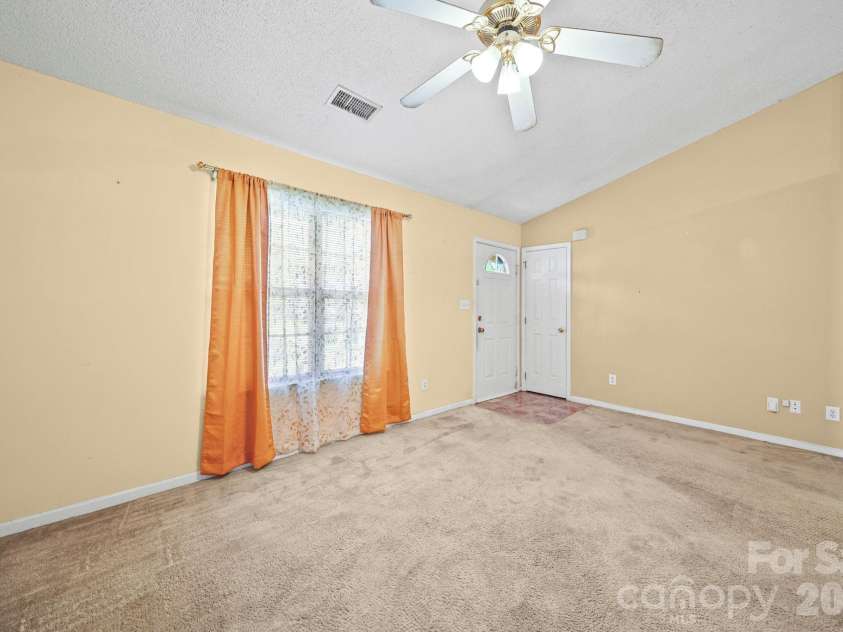 3311 Atlas Drive, Charlotte, NC 28269.  MLS# CAR4376224, YatesRealty ID 20939. 