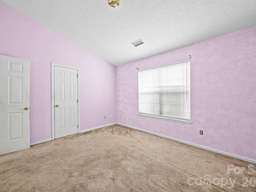3311 Atlas Drive, Charlotte, NC 28269.  MLS# CAR4376224, YatesRealty ID 20939. 