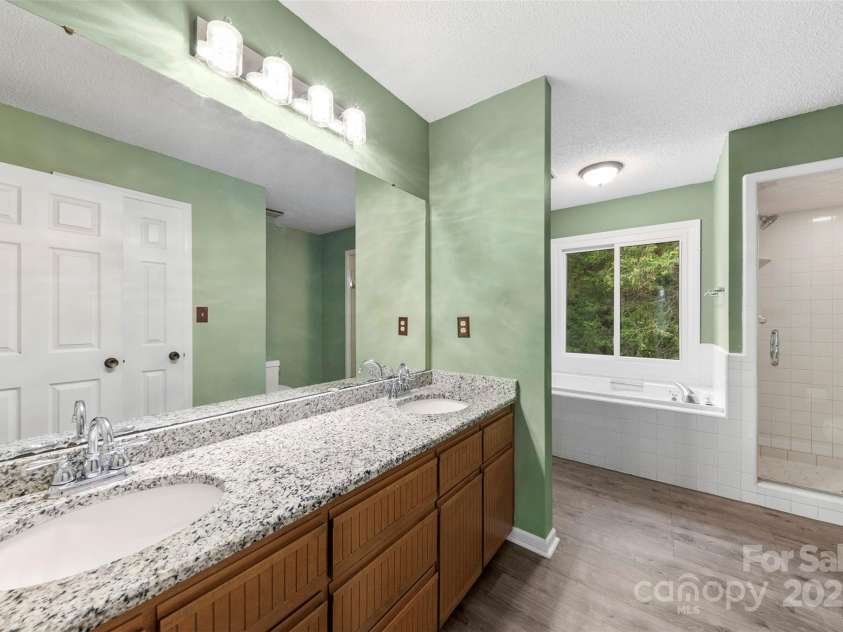 3664 Gaston Day School Road, Gastonia, NC 28056.  MLS# CAR4309726, YatesRealty ID 20939. Primary Bathroom