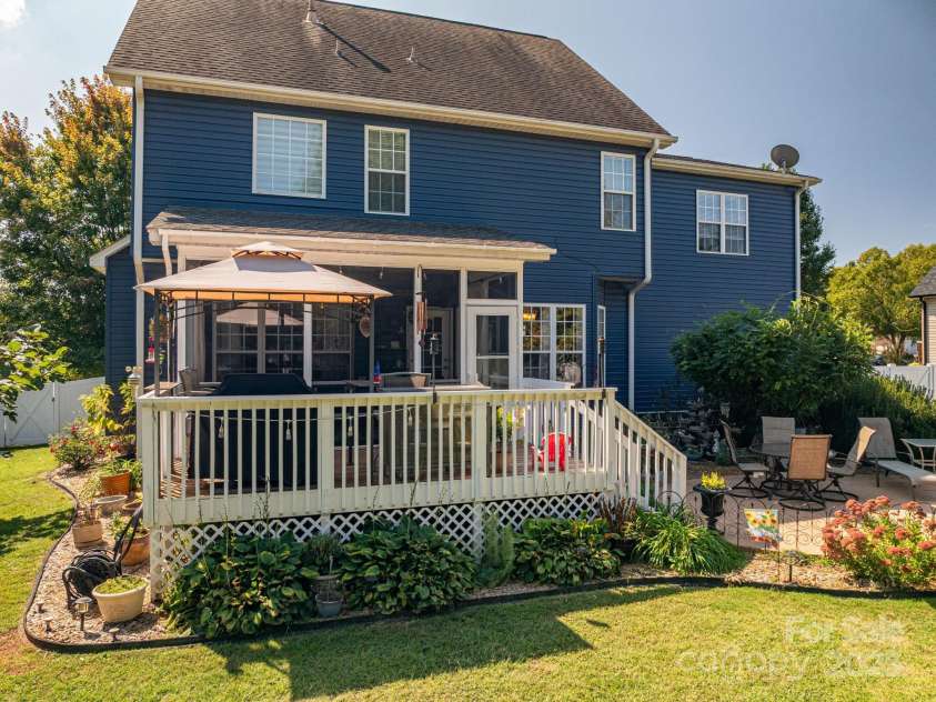 1613 Stone Pine Drive, Gastonia, NC 28056.  MLS# CAR4306487, YatesRealty ID 2094. 