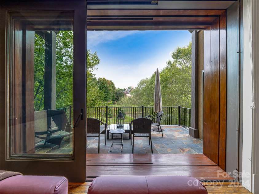 22 Foxbridge Way, Arden, NC 28704.  MLS# CAR4180001, YatesRealty ID 2094. 