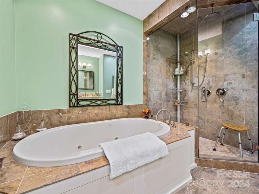 22 Foxbridge Way, Arden, NC 28704.  MLS# CAR4180001, YatesRealty ID 2094. 