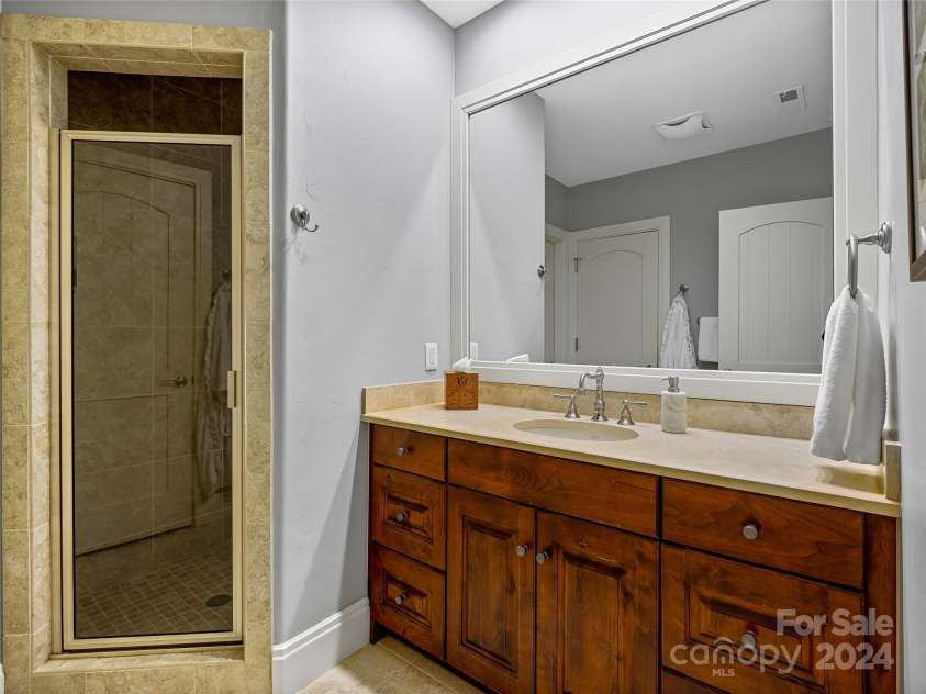 22 Foxbridge Way, Arden, NC 28704.  MLS# CAR4180001, YatesRealty ID 2094. 