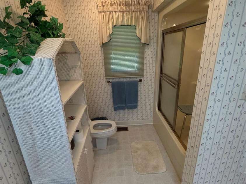605 Queens Road, Cherryville, NC 28021.  MLS# CAR4375817, YatesRealty ID 20940. Master Bath