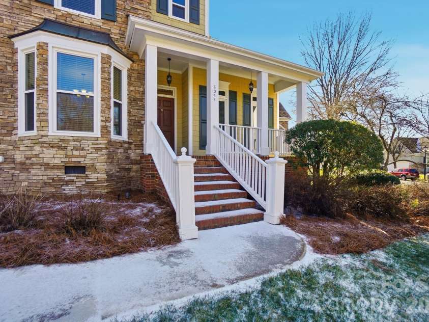 8044 Hawk Crest Court, Charlotte, NC 28270.  MLS# CAR4267919, YatesRealty ID 20940. 