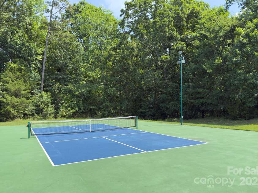 8044 Hawk Crest Court, Charlotte, NC 28270.  MLS# CAR4267919, YatesRealty ID 20940. Community pickleball