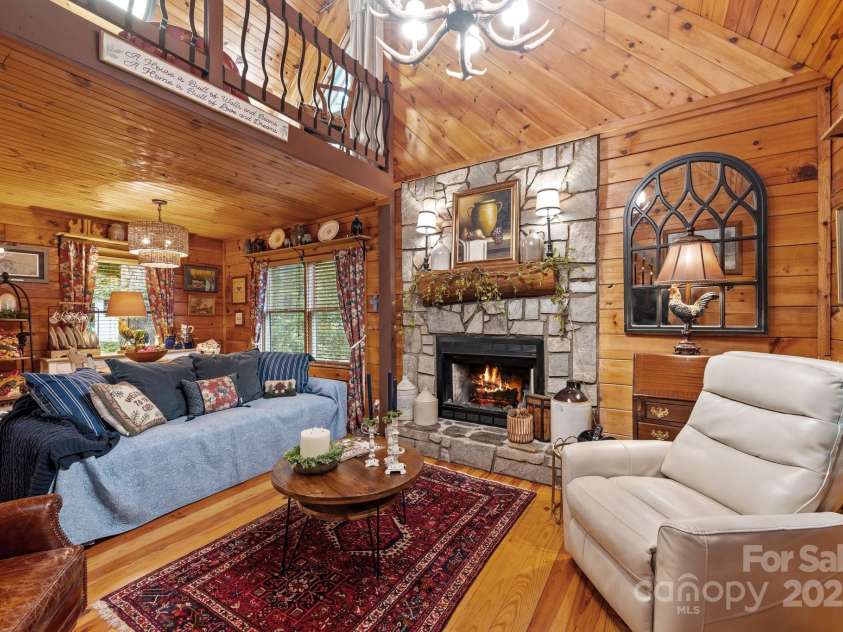58 Cabin Fever Trail, Maggie Valley, NC 28751.  MLS# CAR4263812, YatesRealty ID 20942. 