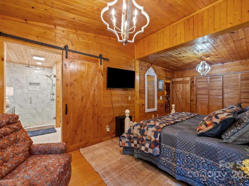 58 Cabin Fever Trail, Maggie Valley, NC 28751.  MLS# CAR4263812, YatesRealty ID 20942. 