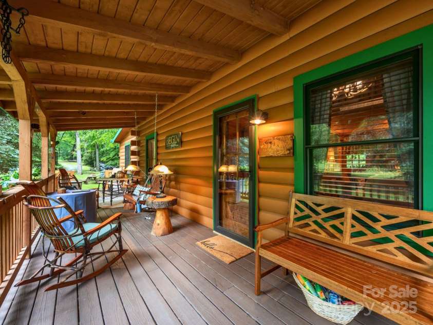 58 Cabin Fever Trail, Maggie Valley, NC 28751.  MLS# CAR4263812, YatesRealty ID 20942. 