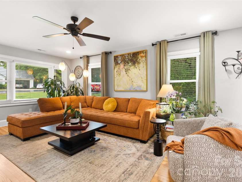 213 Hillcrest Drive, Huntersville, NC 28078.  MLS# CAR4378846, YatesRealty ID 20943. 